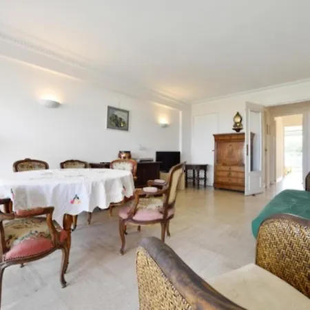 Apartment 90m Near With Sea View 2 Terraces! Cannes
