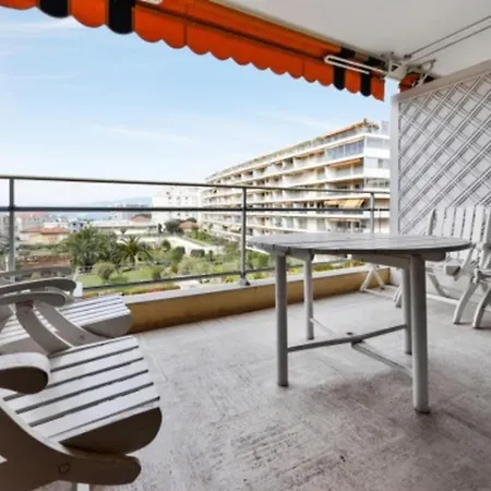 90m Near With Sea View 2 Terraces! Apartment